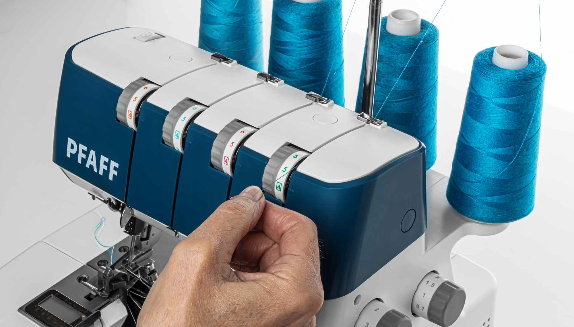 PFAFF admire 1000 OverLock Serger Machine