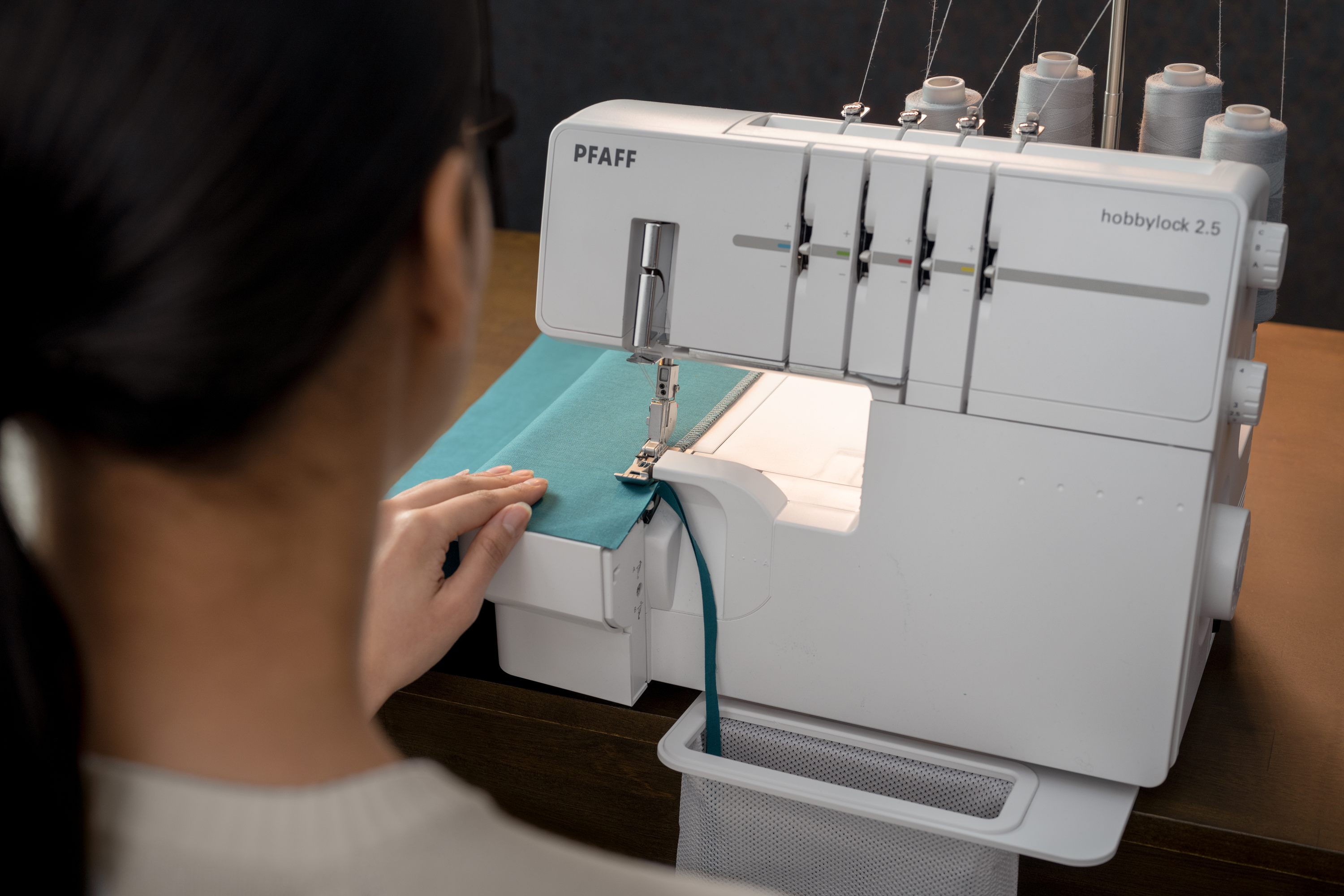 PFAFF hobbylock 2.5 OverLock Serger Machine