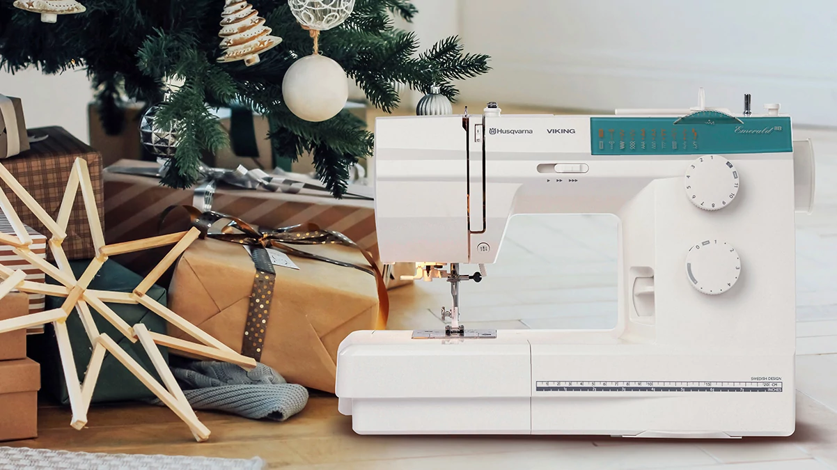 Husqvarna Viking Emerald 118 Sewing Machine