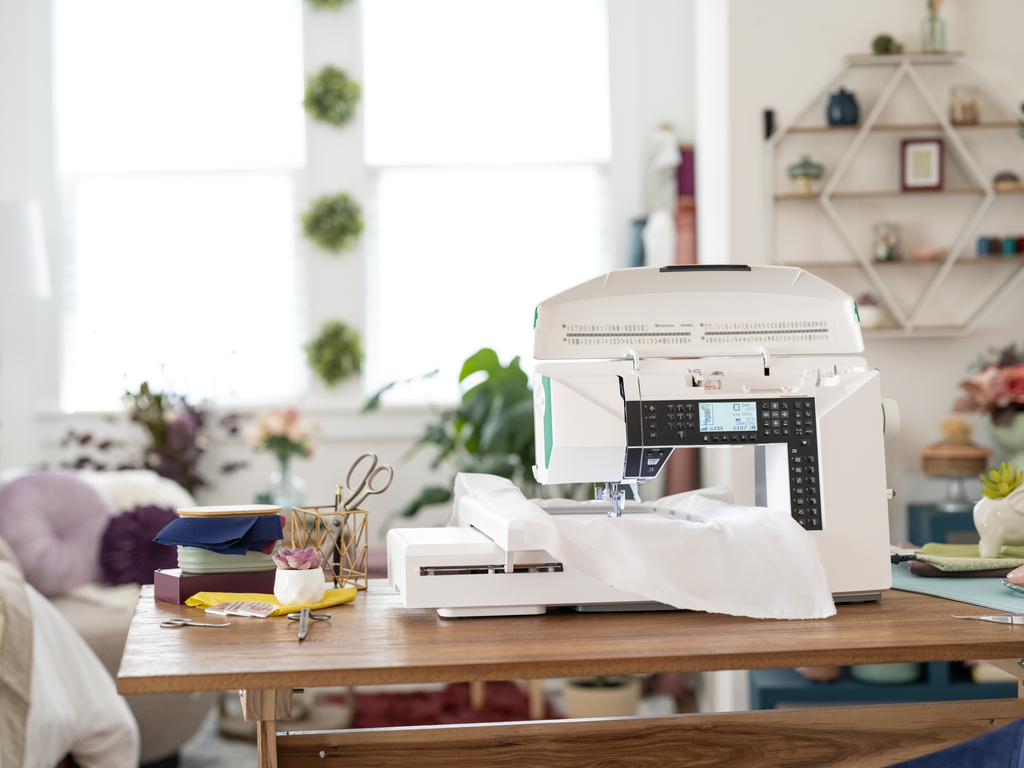 Husqvarna Viking Designer Jade 35 Sewing and Embroidery Machine