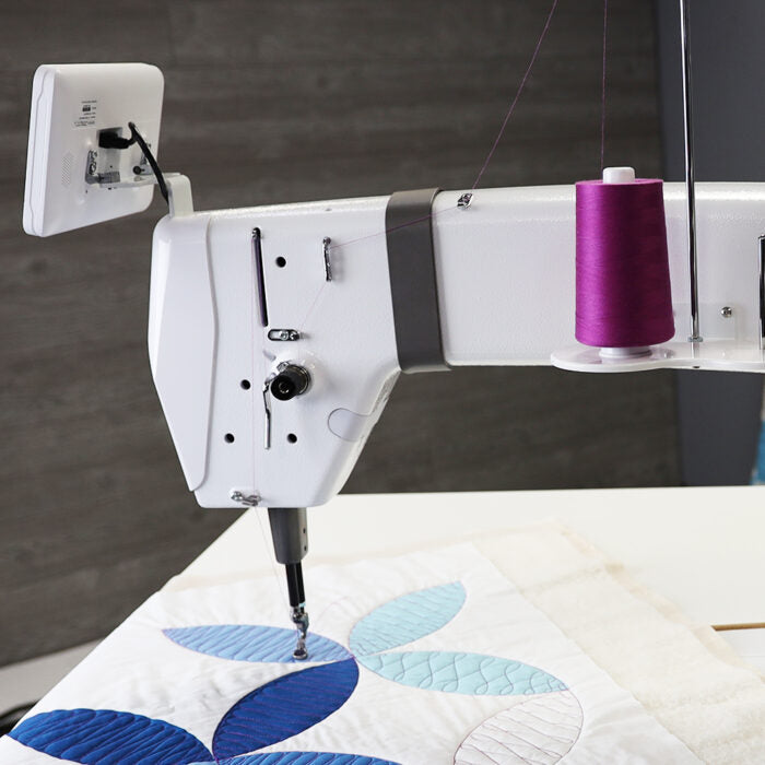 Handi Quilter Amara ST 20" Longarm Quilting Machine