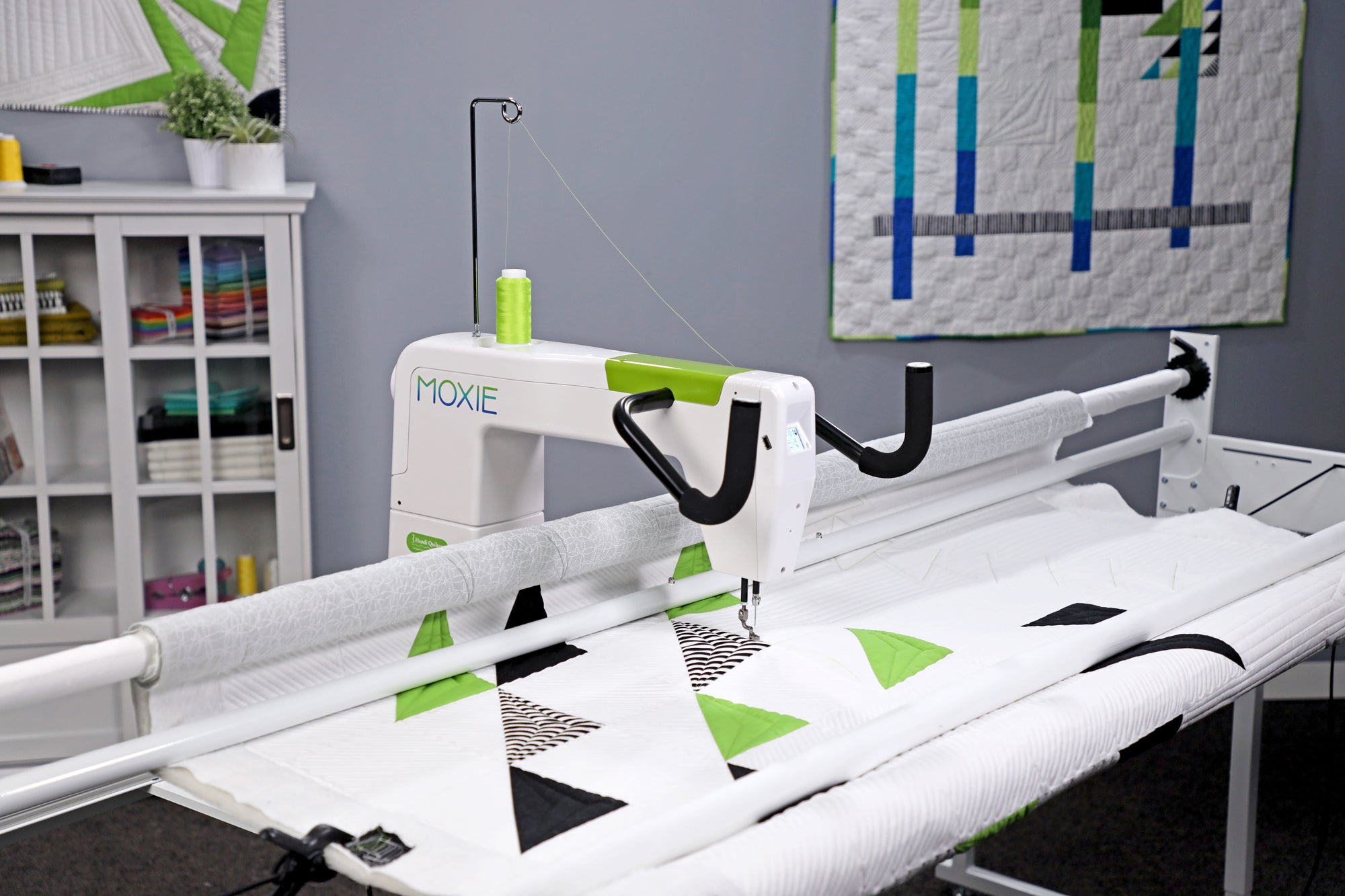 Handi Quilter Moxie 15" Longarm Quilting Machine for Sale at World Weidner